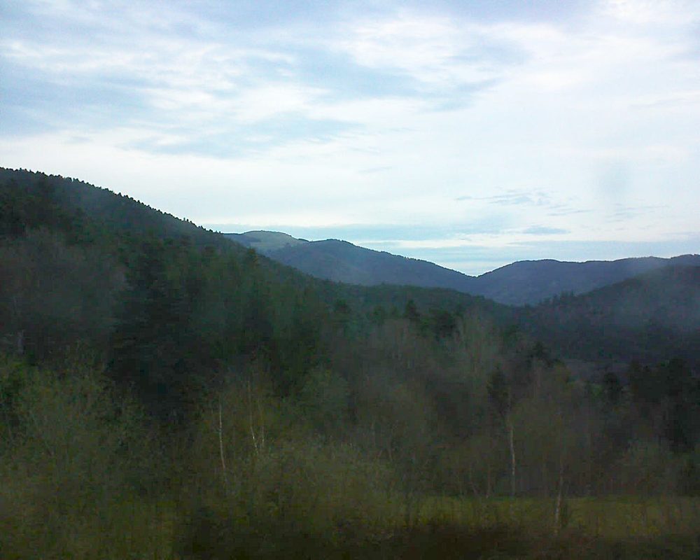 Le petit ballon vu depuis le Domaine Langmatt à Murbach le 14.04.2018 à 19:45 Le petit ballon (Alsace, Vosges) le 14.04.2018 à 19:45