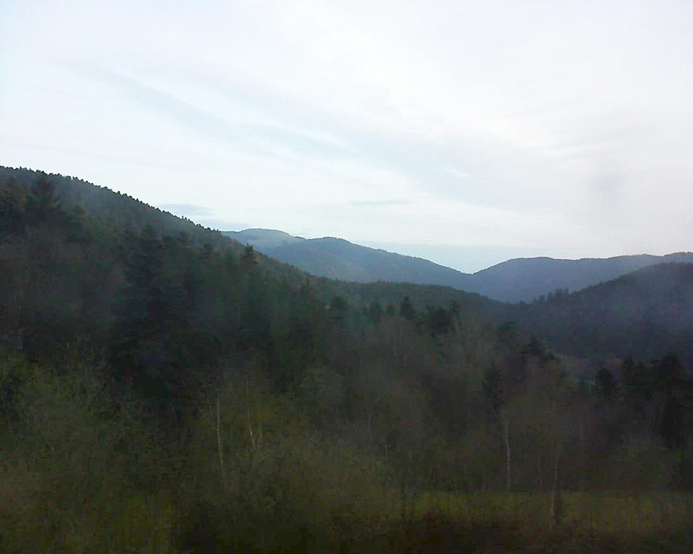 Le petit ballon vu depuis le Domaine Langmatt à Murbach le 15.04.2018 à 07:15 Le petit ballon (Alsace, Vosges) le 15.04.2018 à 07:15