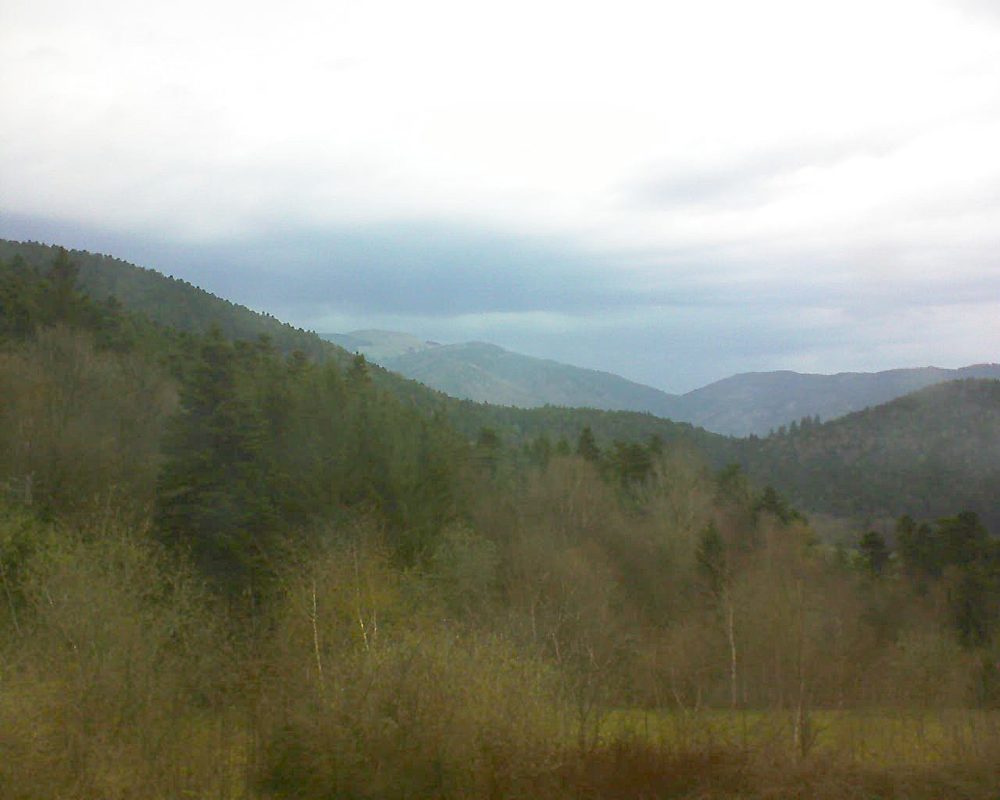 Le petit ballon vu depuis le Domaine Langmatt à Murbach le 15.04.2018 à 17:15 Le petit ballon (Alsace, Vosges) le 15.04.2018 à 17:15