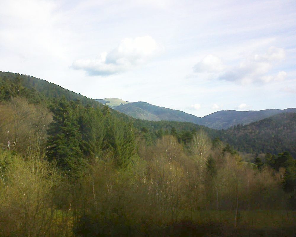 Le petit ballon vu depuis le Domaine Langmatt à Murbach le 16.04.2018 à 09:30 Le petit ballon (Alsace, Vosges) le 16.04.2018 à 09:30