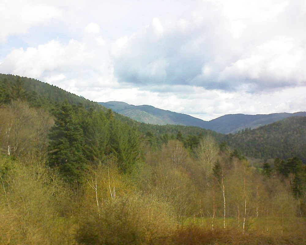 Le petit ballon vu depuis le Domaine Langmatt à Murbach le 16.04.2018 à 10:30 Le petit ballon (Alsace, Vosges) le 16.04.2018 à 10:30