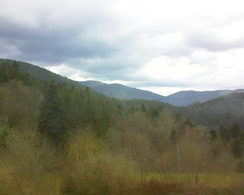 Le petit ballon vu depuis le Domaine Langmatt à Murbach le 16.04.2018 à 13:45 Le petit ballon (Alsace, Vosges) le 16.04.2018 à 13:45