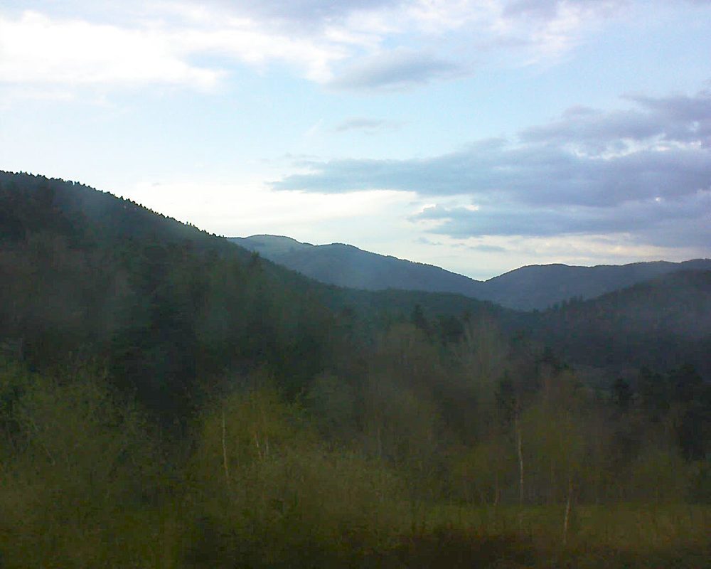 Le petit ballon vu depuis le Domaine Langmatt à Murbach le 16.04.2018 à 19:30 Le petit ballon (Alsace, Vosges) le 16.04.2018 à 19:30