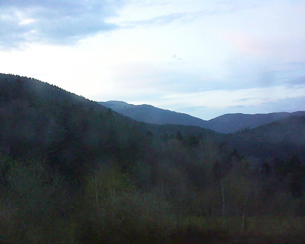 Le petit ballon vu depuis le Domaine Langmatt à Murbach le 16.04.2018 à 20:30 Le petit ballon (Alsace, Vosges) le 16.04.2018 à 20:30