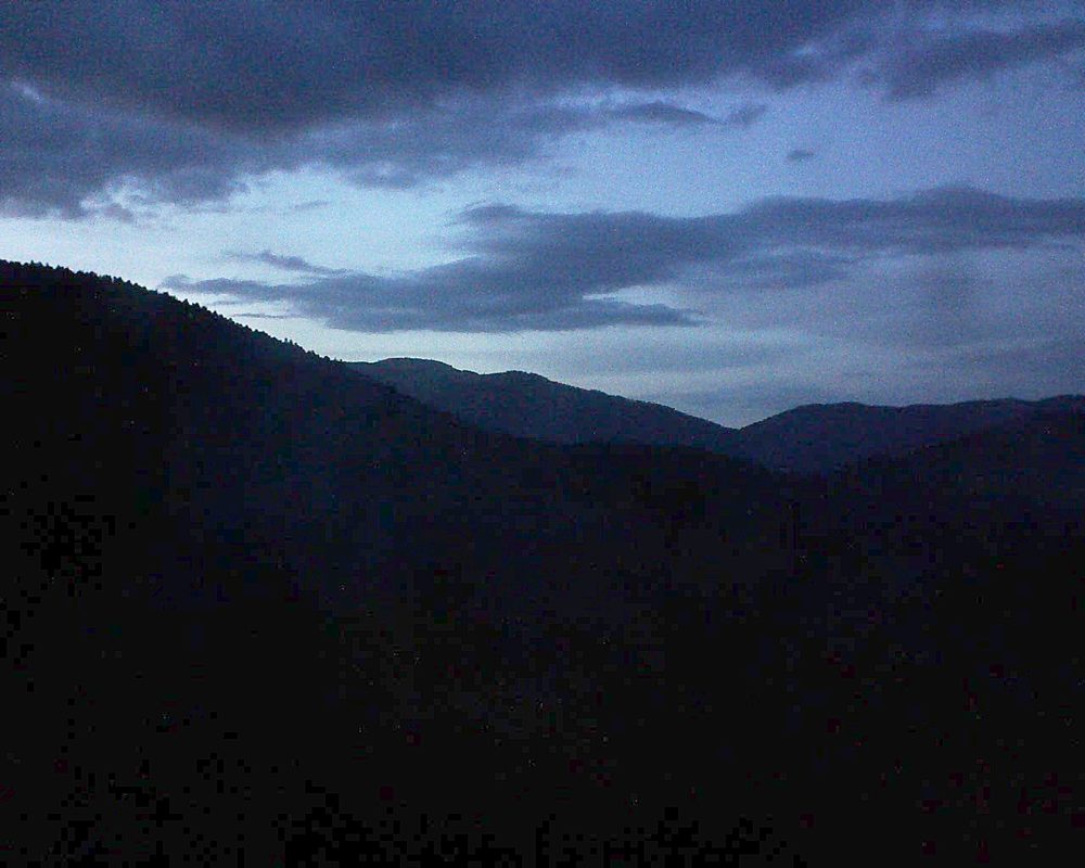 Le petit ballon vu depuis le Domaine Langmatt à Murbach le 16.04.2018 à 20:45 Le petit ballon (Alsace, Vosges) le 16.04.2018 à 20:45