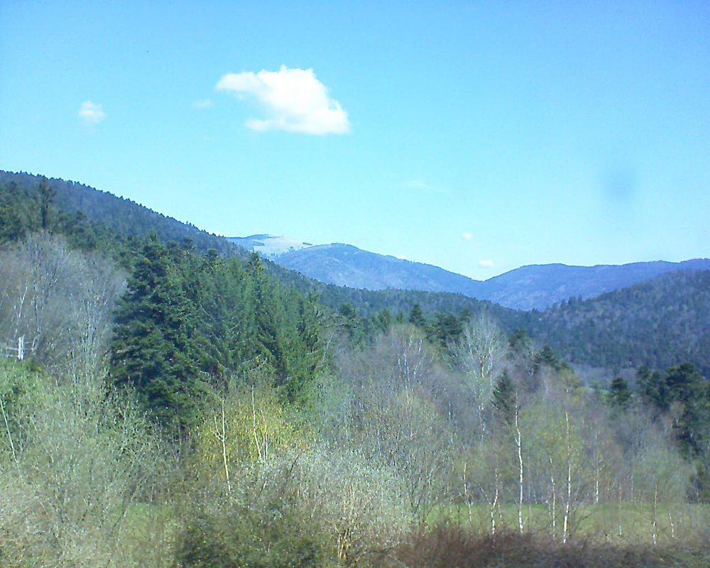 Le petit ballon vu depuis le Domaine Langmatt à Murbach le 17.04.2018 à 12:00 Le petit ballon (Alsace, Vosges) le 17.04.2018 à 12:00