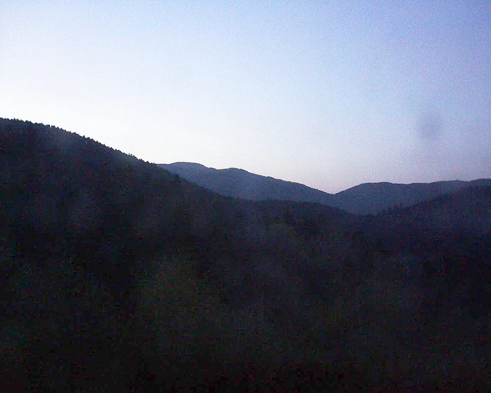 Le petit ballon vu depuis le Domaine Langmatt à Murbach le 18.04.2018 à 20:45 Le petit ballon (Alsace, Vosges) le 18.04.2018 à 20:45