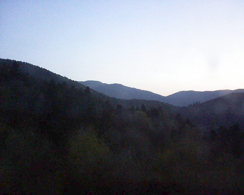 Le petit ballon vu depuis le Domaine Langmatt à Murbach le 19.04.2018 à 06:15 Le petit ballon (Alsace, Vosges) le 19.04.2018 à 06:15