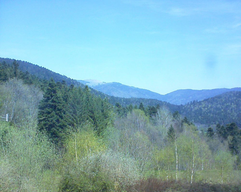 Le petit ballon vu depuis le Domaine Langmatt à Murbach le 19.04.2018 à 12:30 Le petit ballon (Alsace, Vosges) le 19.04.2018 à 12:30