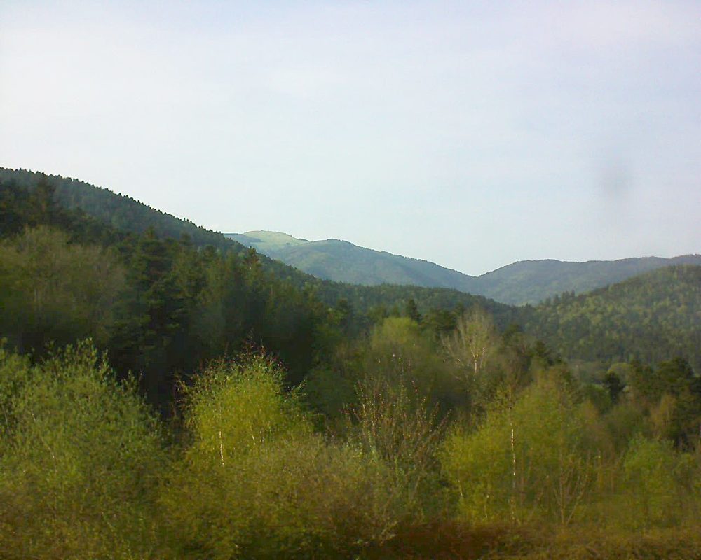 Le petit ballon vu depuis le Domaine Langmatt à Murbach le 20.04.2018 à 17:45 Le petit ballon (Alsace, Vosges) le 20.04.2018 à 17:45