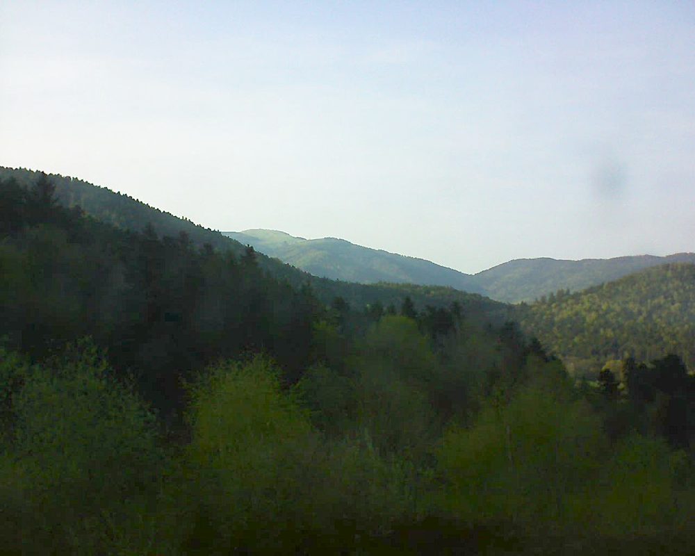 Le petit ballon vu depuis le Domaine Langmatt à Murbach le 20.04.2018 à 18:30 Le petit ballon (Alsace, Vosges) le 20.04.2018 à 18:30