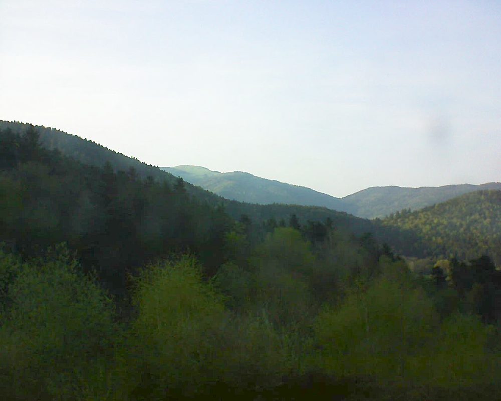 Le petit ballon vu depuis le Domaine Langmatt à Murbach le 20.04.2018 à 18:45 Le petit ballon (Alsace, Vosges) le 20.04.2018 à 18:45