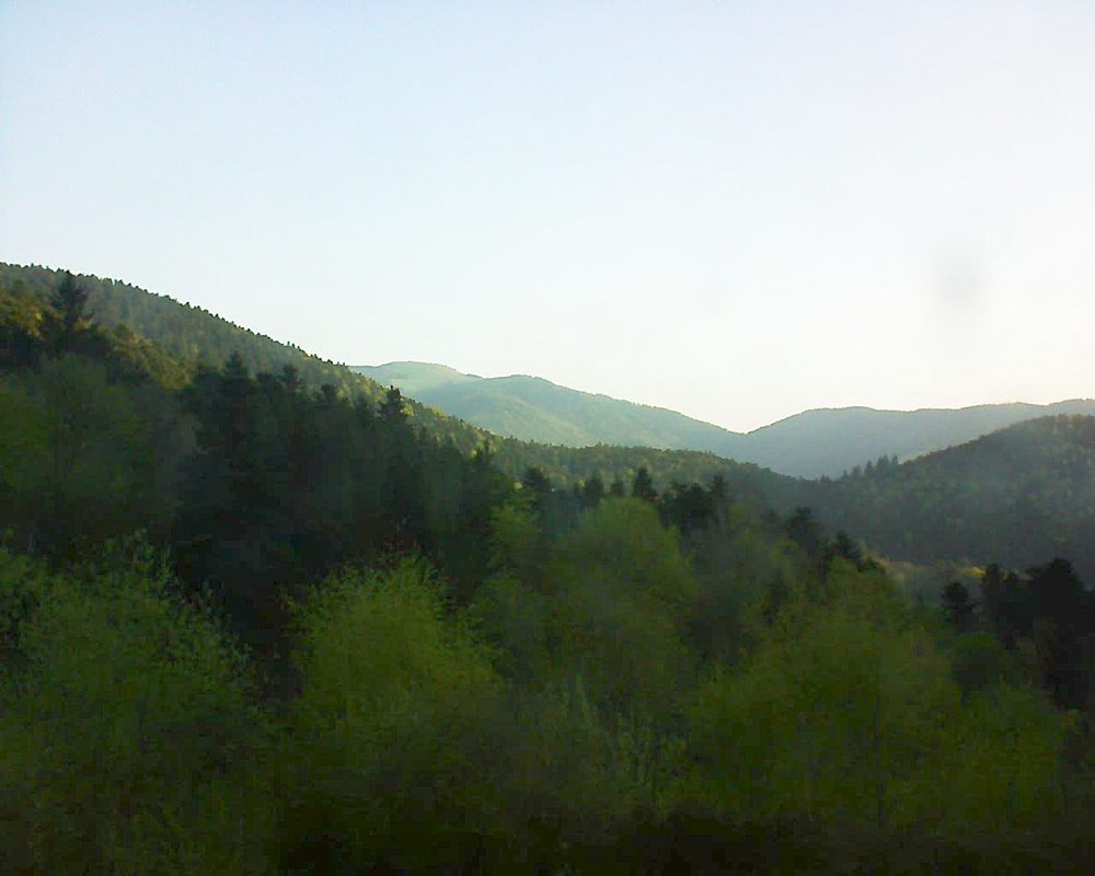 Le petit ballon vu depuis le Domaine Langmatt à Murbach le 21.04.2018 à 07:30 Le petit ballon (Alsace, Vosges) le 21.04.2018 à 07:30