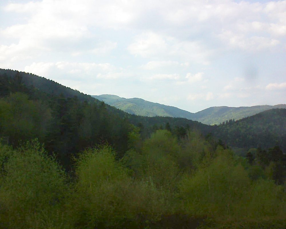 Le petit ballon vu depuis le Domaine Langmatt à Murbach le 21.04.2018 à 17:45 Le petit ballon (Alsace, Vosges) le 21.04.2018 à 17:45