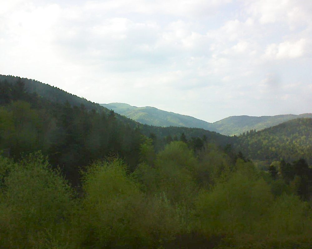 Le petit ballon vu depuis le Domaine Langmatt à Murbach le 21.04.2018 à 18:30 Le petit ballon (Alsace, Vosges) le 21.04.2018 à 18:30