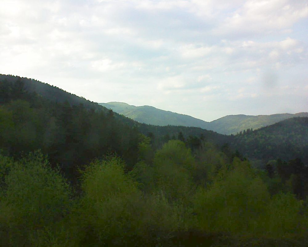 Le petit ballon vu depuis le Domaine Langmatt à Murbach le 21.04.2018 à 19:00 Le petit ballon (Alsace, Vosges) le 21.04.2018 à 19:00