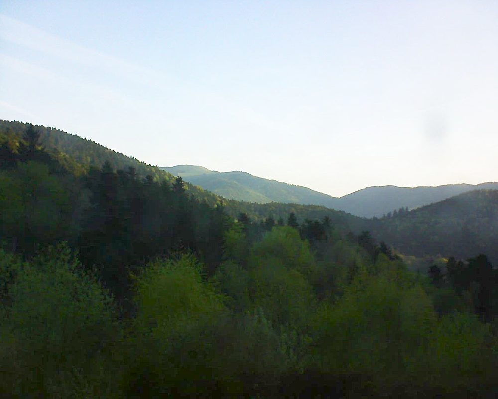 Le petit ballon vu depuis le Domaine Langmatt à Murbach le 22.04.2018 à 07:15 Le petit ballon (Alsace, Vosges) le 22.04.2018 à 07:15