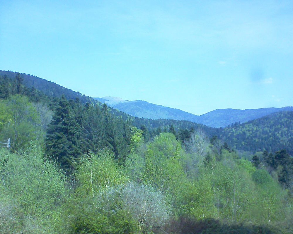 Le petit ballon vu depuis le Domaine Langmatt à Murbach le 22.04.2018 à 12:00 Le petit ballon (Alsace, Vosges) le 22.04.2018 à 12:00