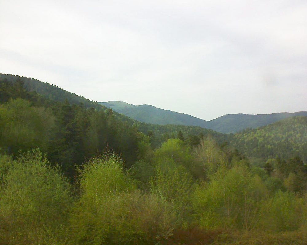 Le petit ballon vu depuis le Domaine Langmatt à Murbach le 22.04.2018 à 17:30 Le petit ballon (Alsace, Vosges) le 22.04.2018 à 17:30