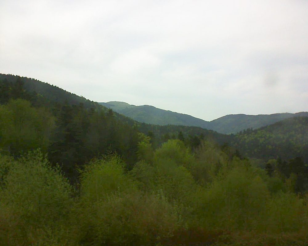 Le petit ballon vu depuis le Domaine Langmatt à Murbach le 22.04.2018 à 18:30 Le petit ballon (Alsace, Vosges) le 22.04.2018 à 18:30
