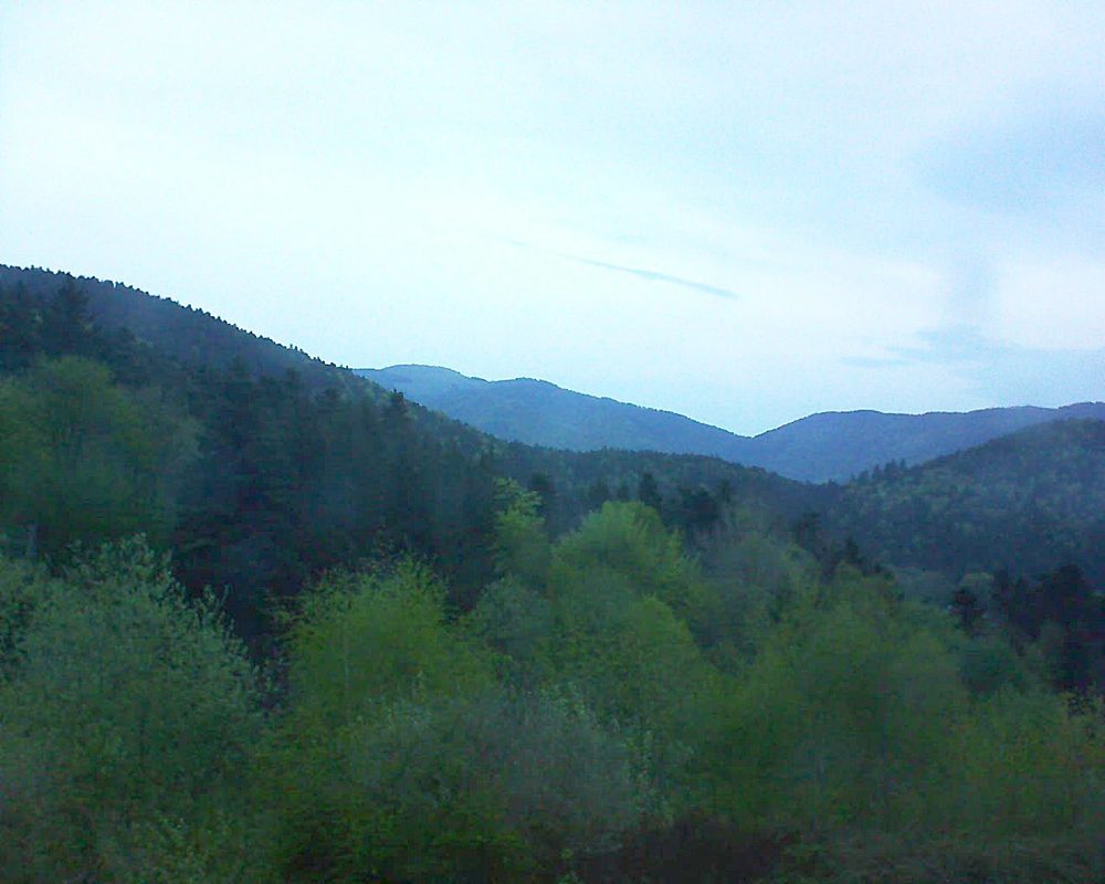 Le petit ballon vu depuis le Domaine Langmatt à Murbach le 23.04.2018 à 06:30 Le petit ballon (Alsace, Vosges) le 23.04.2018 à 06:30