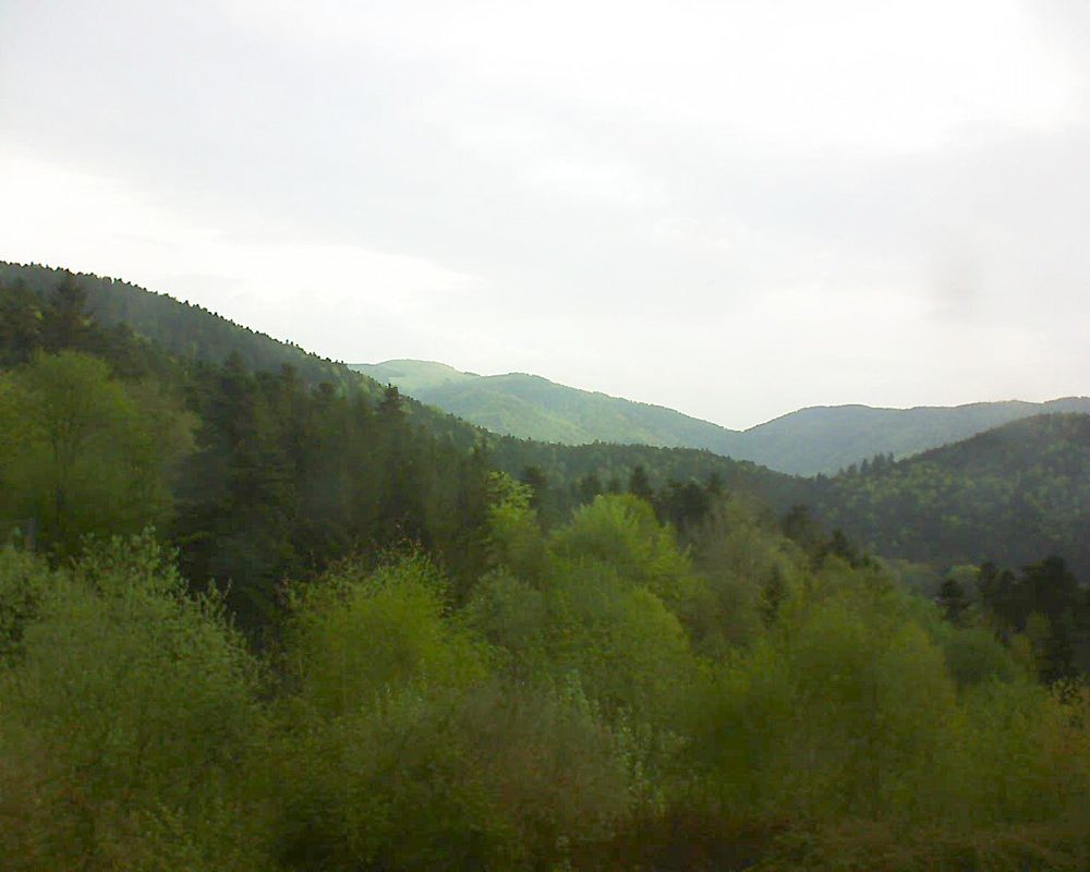 Le petit ballon vu depuis le Domaine Langmatt à Murbach le 23.04.2018 à 07:30 Le petit ballon (Alsace, Vosges) le 23.04.2018 à 07:30