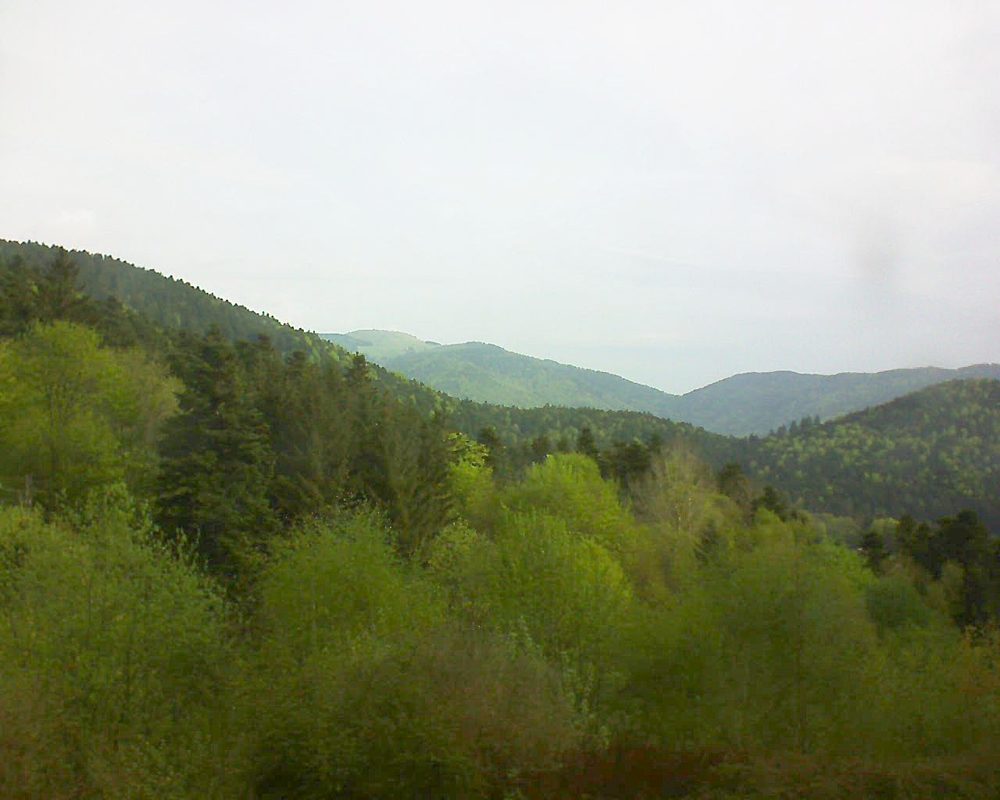 Le petit ballon vu depuis le Domaine Langmatt à Murbach le 23.04.2018 à 09:00 Le petit ballon (Alsace, Vosges) le 23.04.2018 à 09:00