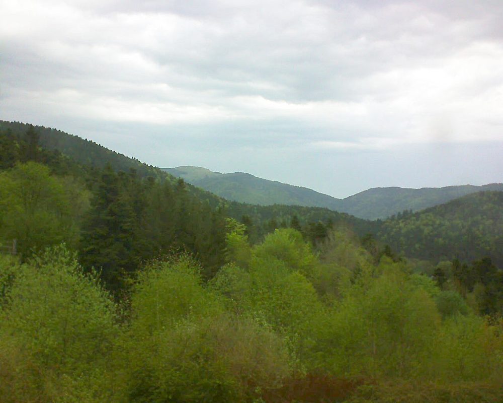 Le petit ballon vu depuis le Domaine Langmatt à Murbach le 23.04.2018 à 10:45 Le petit ballon (Alsace, Vosges) le 23.04.2018 à 10:45