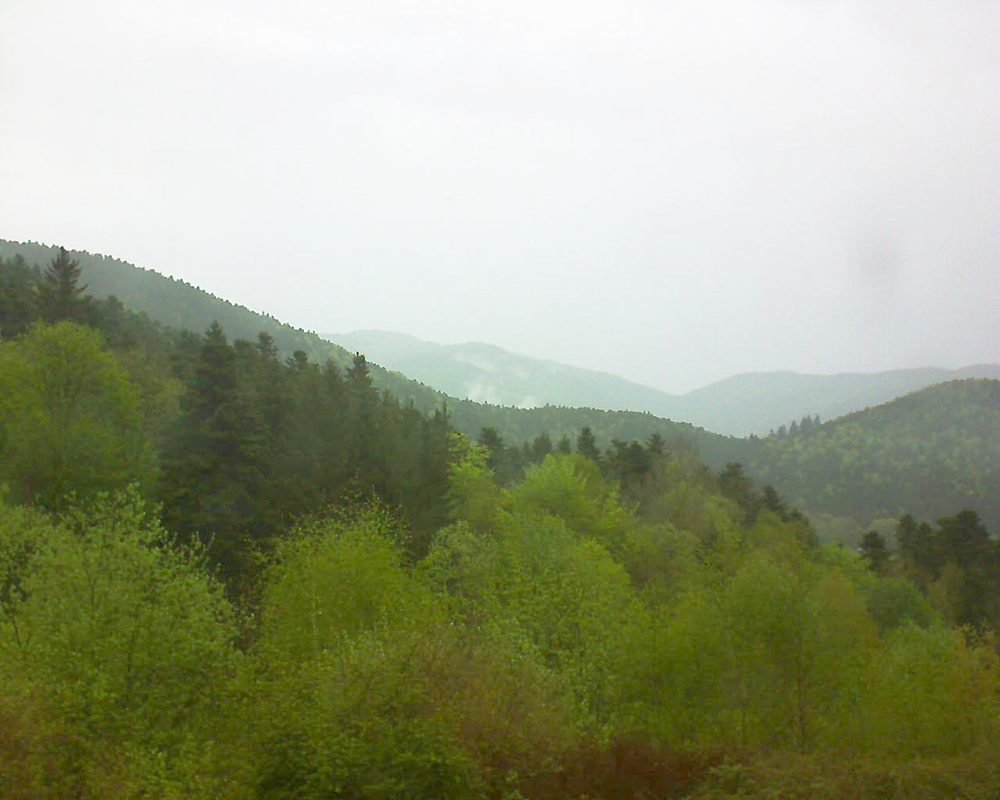 Le petit ballon vu depuis le Domaine Langmatt à Murbach le 23.04.2018 à 12:00 Le petit ballon (Alsace, Vosges) le 23.04.2018 à 12:00