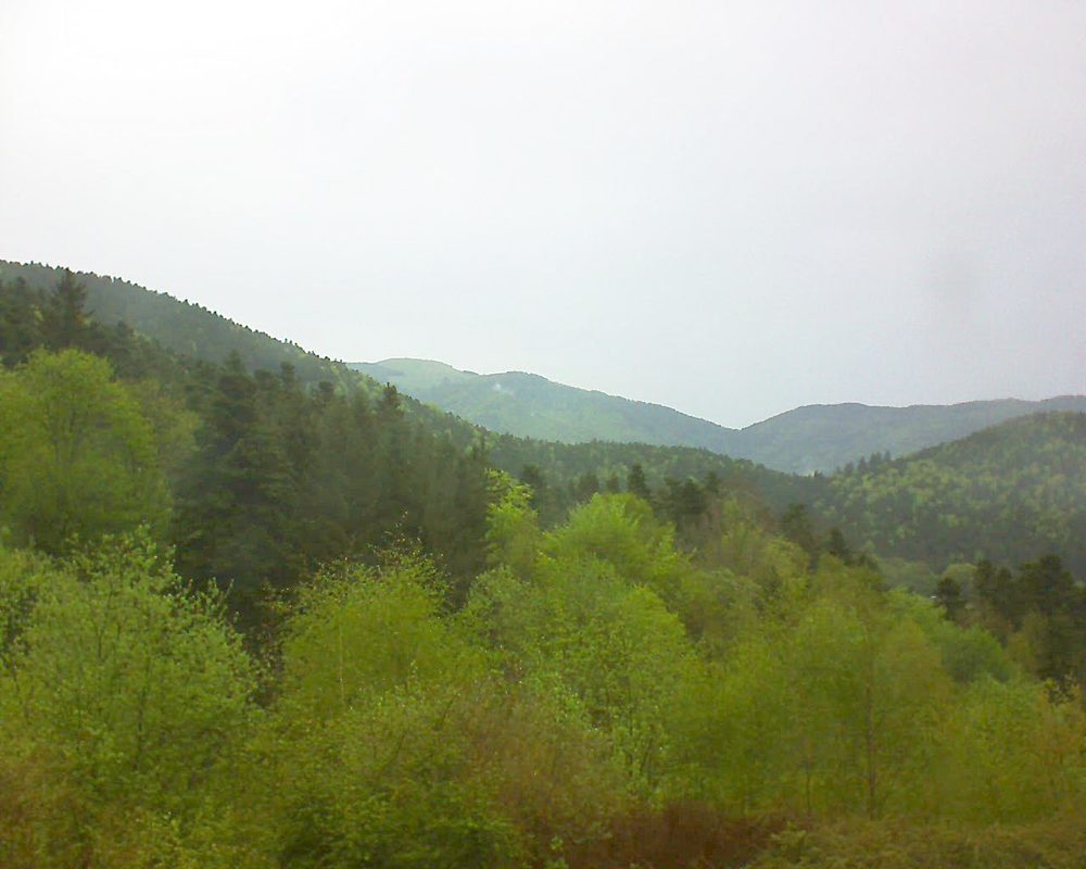 Le petit ballon vu depuis le Domaine Langmatt à Murbach le 23.04.2018 à 12:30 Le petit ballon (Alsace, Vosges) le 23.04.2018 à 12:30