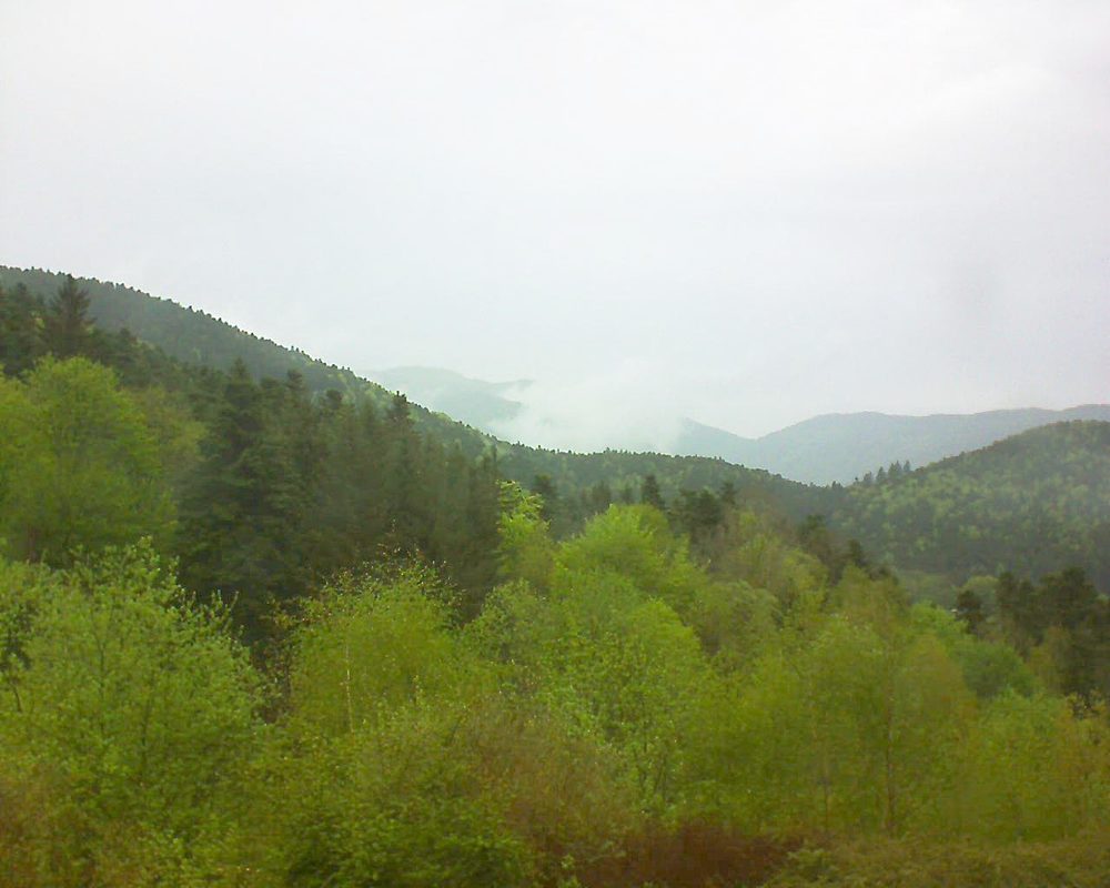 Le petit ballon vu depuis le Domaine Langmatt à Murbach le 23.04.2018 à 14:30 Le petit ballon (Alsace, Vosges) le 23.04.2018 à 14:30