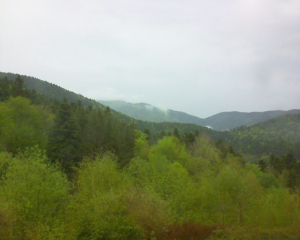 Le petit ballon vu depuis le Domaine Langmatt à Murbach le 23.04.2018 à 15:30 Le petit ballon (Alsace, Vosges) le 23.04.2018 à 15:30
