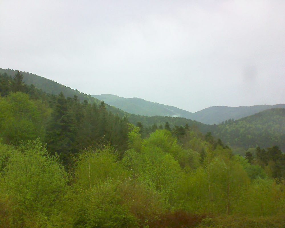 Le petit ballon vu depuis le Domaine Langmatt à Murbach le 23.04.2018 à 17:00 Le petit ballon (Alsace, Vosges) le 23.04.2018 à 17:00