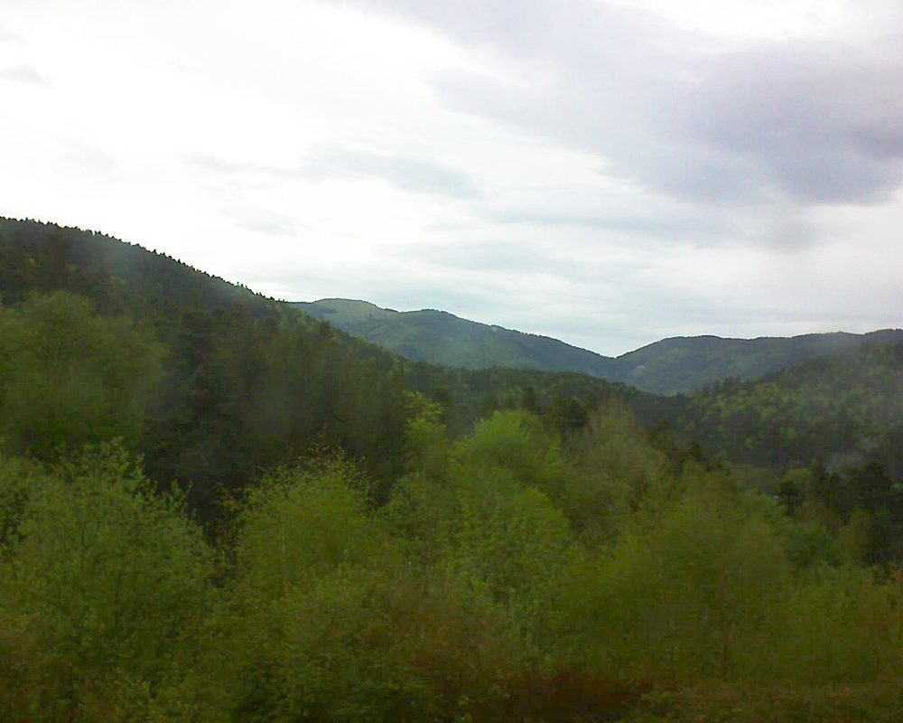 Le petit ballon vu depuis le Domaine Langmatt à Murbach le 23.04.2018 à 18:00 Le petit ballon (Alsace, Vosges) le 23.04.2018 à 18:00