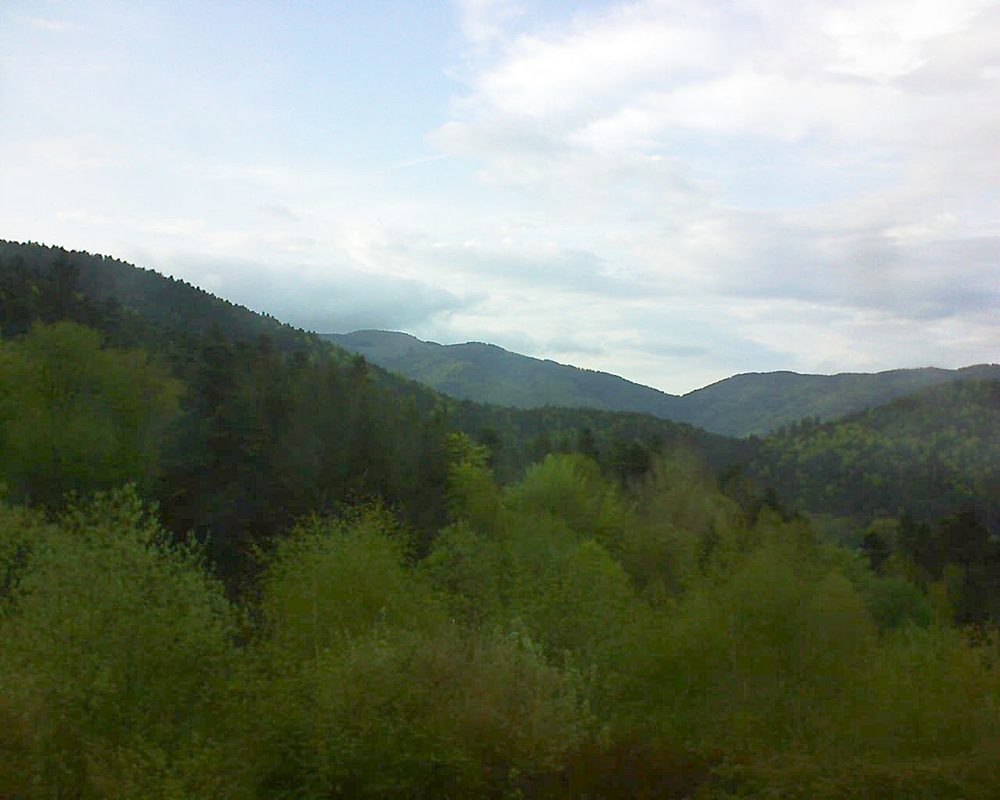 Le petit ballon vu depuis le Domaine Langmatt à Murbach le 23.04.2018 à 19:00 Le petit ballon (Alsace, Vosges) le 23.04.2018 à 19:00
