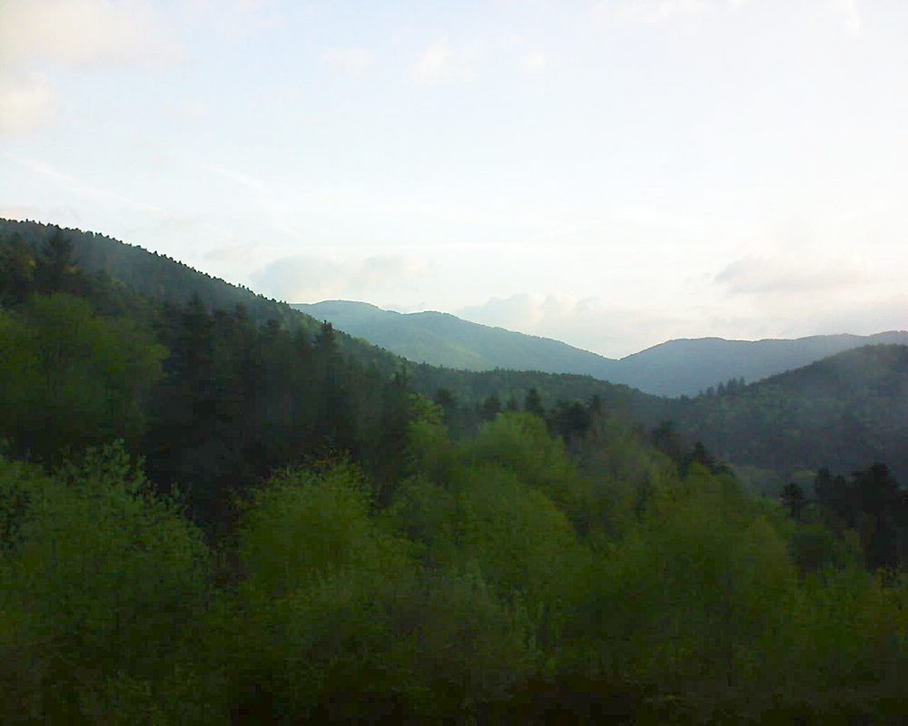 Le petit ballon vu depuis le Domaine Langmatt à Murbach le 24.04.2018 à 07:00 Le petit ballon (Alsace, Vosges) le 24.04.2018 à 07:00