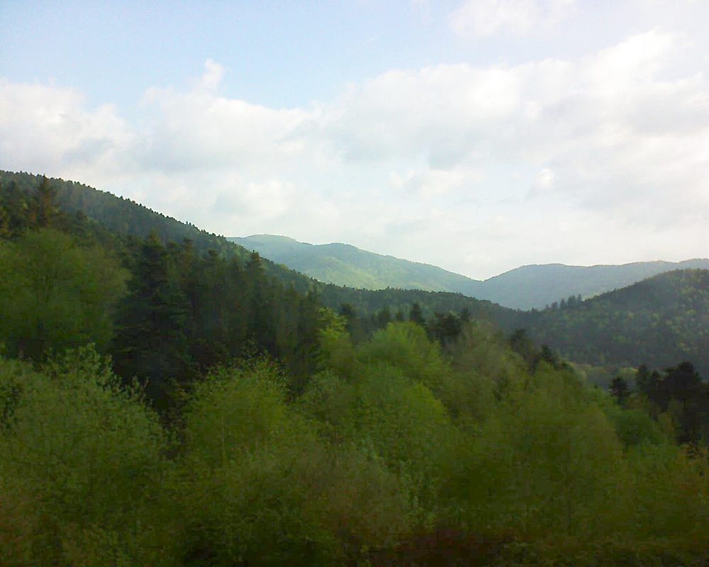 Le petit ballon vu depuis le Domaine Langmatt à Murbach le 24.04.2018 à 07:45 Le petit ballon (Alsace, Vosges) le 24.04.2018 à 07:45