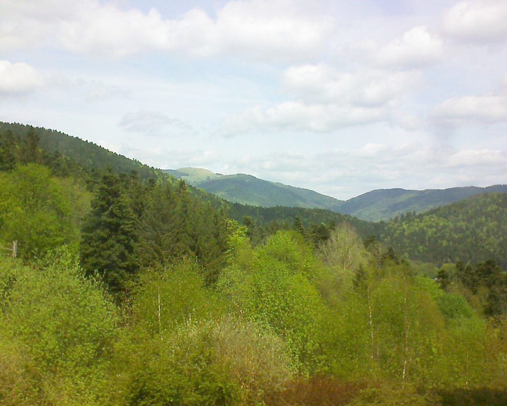 Le petit ballon vu depuis le Domaine Langmatt à Murbach le 24.04.2018 à 13:00 Le petit ballon (Alsace, Vosges) le 24.04.2018 à 13:00