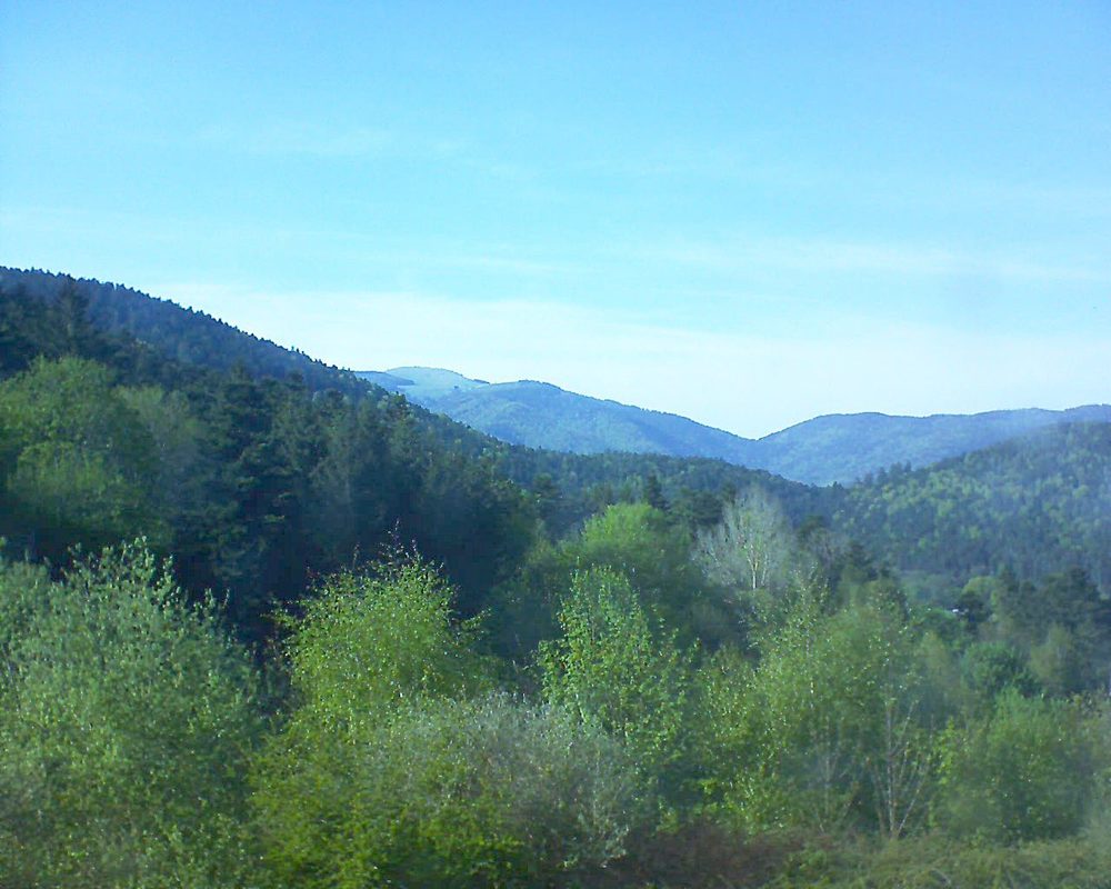 Le petit ballon vu depuis le Domaine Langmatt à Murbach le 24.04.2018 à 17:30 Le petit ballon (Alsace, Vosges) le 24.04.2018 à 17:30