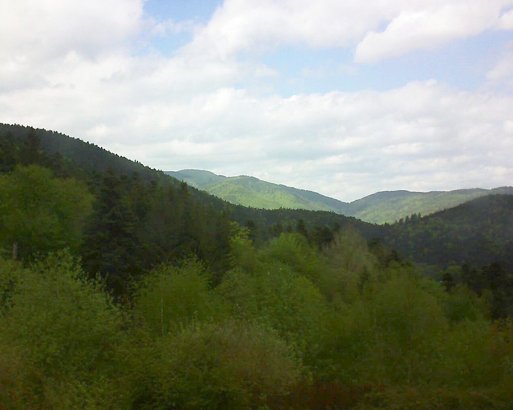 Le petit ballon vu depuis le Domaine Langmatt à Murbach le 25.04.2018 à 15:00 Le petit ballon (Alsace, Vosges) le 25.04.2018 à 15:00