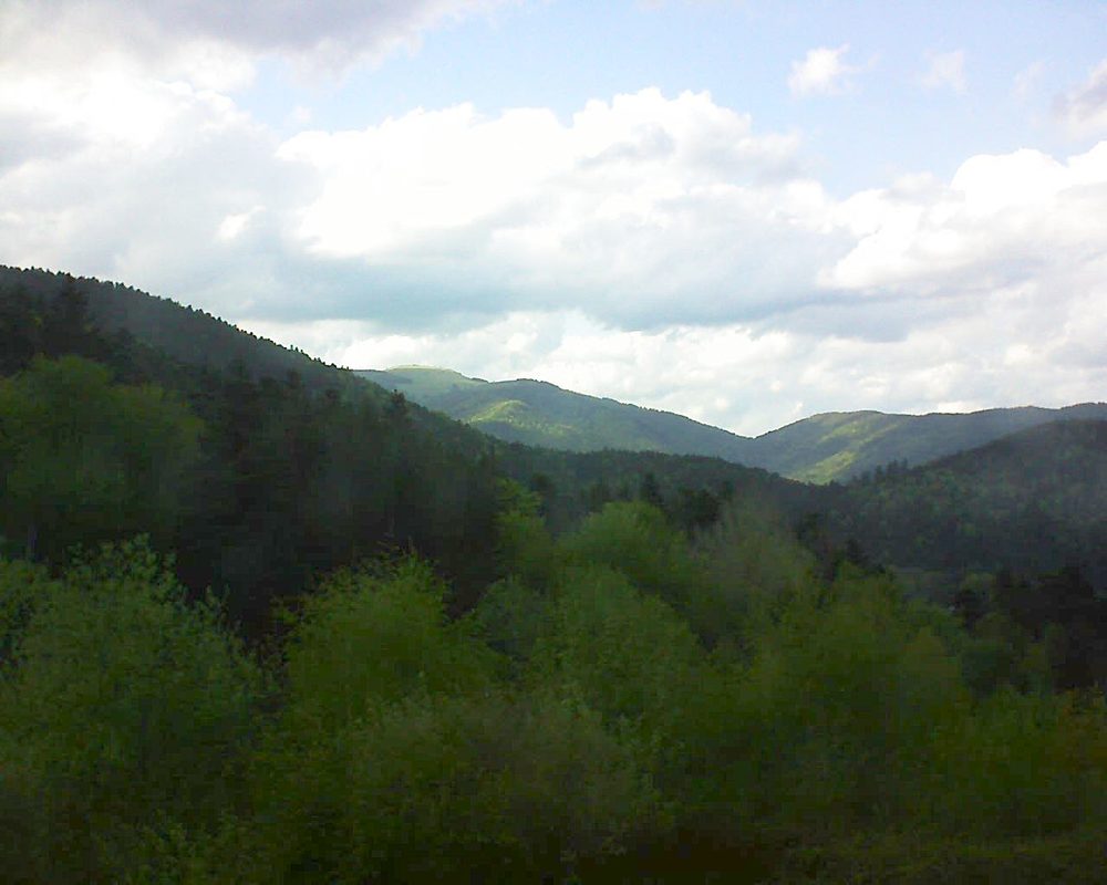 Le petit ballon vu depuis le Domaine Langmatt à Murbach le 25.04.2018 à 18:15 Le petit ballon (Alsace, Vosges) le 25.04.2018 à 18:15