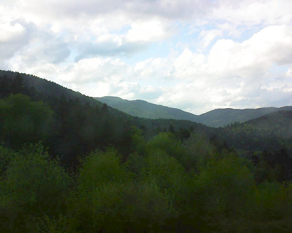 Le petit ballon vu depuis le Domaine Langmatt à Murbach le 25.04.2018 à 19:00 Le petit ballon (Alsace, Vosges) le 25.04.2018 à 19:00