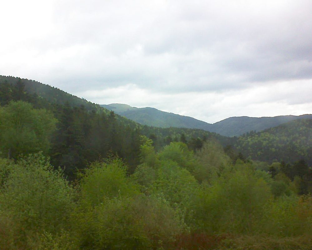 Le petit ballon vu depuis le Domaine Langmatt à Murbach le 26.04.2018 à 09:00 Le petit ballon (Alsace, Vosges) le 26.04.2018 à 09:00