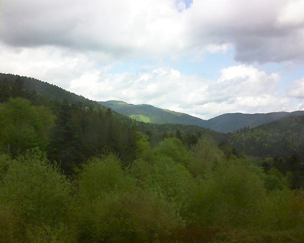 Le petit ballon vu depuis le Domaine Langmatt à Murbach le 26.04.2018 à 12:00 Le petit ballon (Alsace, Vosges) le 26.04.2018 à 12:00