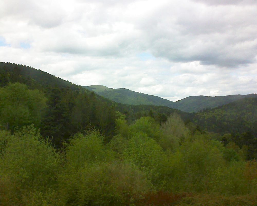 Le petit ballon vu depuis le Domaine Langmatt à Murbach le 26.04.2018 à 16:15 Le petit ballon (Alsace, Vosges) le 26.04.2018 à 16:15