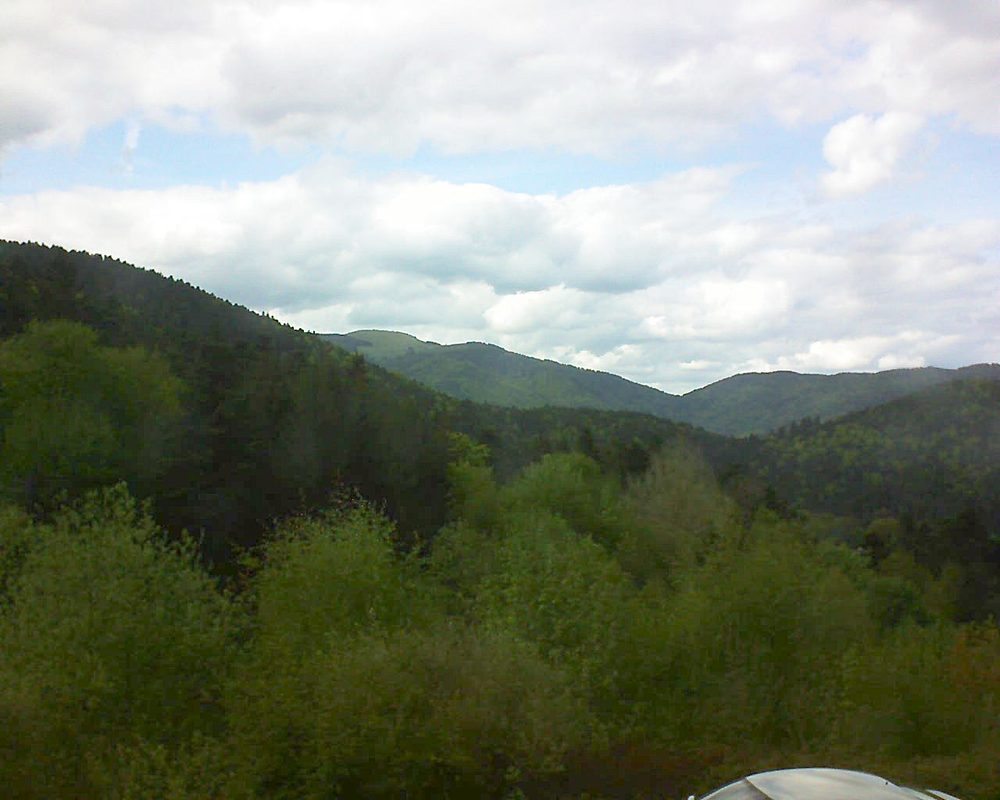 Le petit ballon vu depuis le Domaine Langmatt à Murbach le 26.04.2018 à 16:45 Le petit ballon (Alsace, Vosges) le 26.04.2018 à 16:45