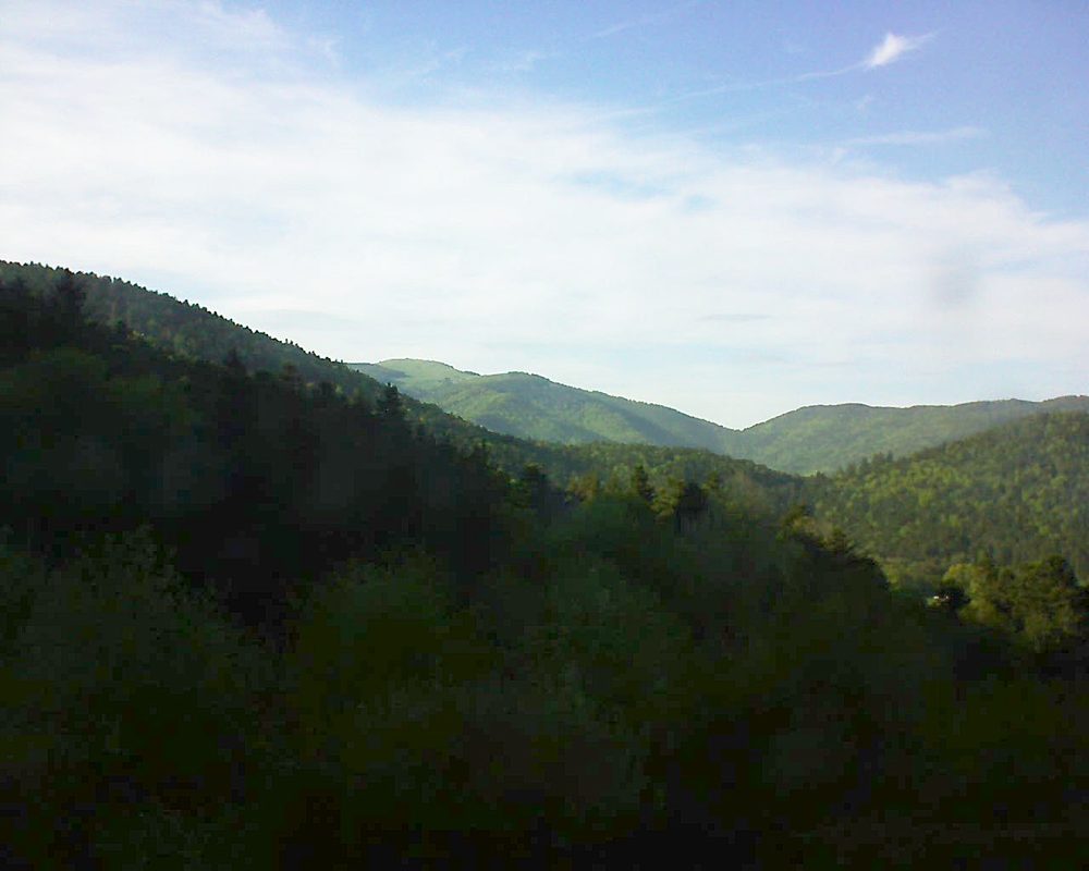 Le petit ballon vu depuis le Domaine Langmatt à Murbach le 27.04.2018 à 18:15 Le petit ballon (Alsace, Vosges) le 27.04.2018 à 18:15