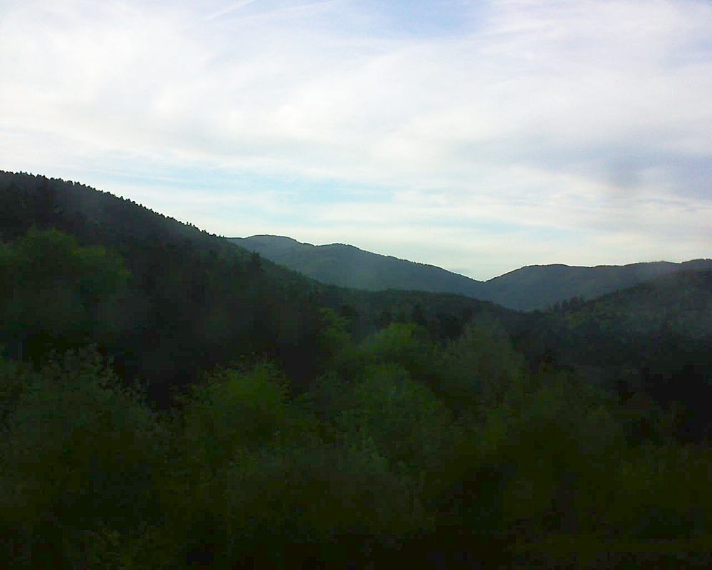 Le petit ballon vu depuis le Domaine Langmatt à Murbach le 27.04.2018 à 19:30 Le petit ballon (Alsace, Vosges) le 27.04.2018 à 19:30