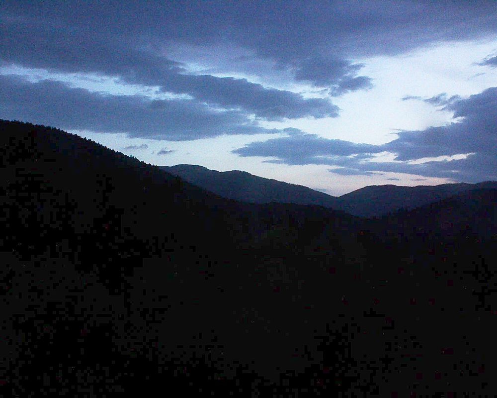 Le petit ballon vu depuis le Domaine Langmatt à Murbach le 28.04.2018 à 06:00 Le petit ballon (Alsace, Vosges) le 28.04.2018 à 06:00