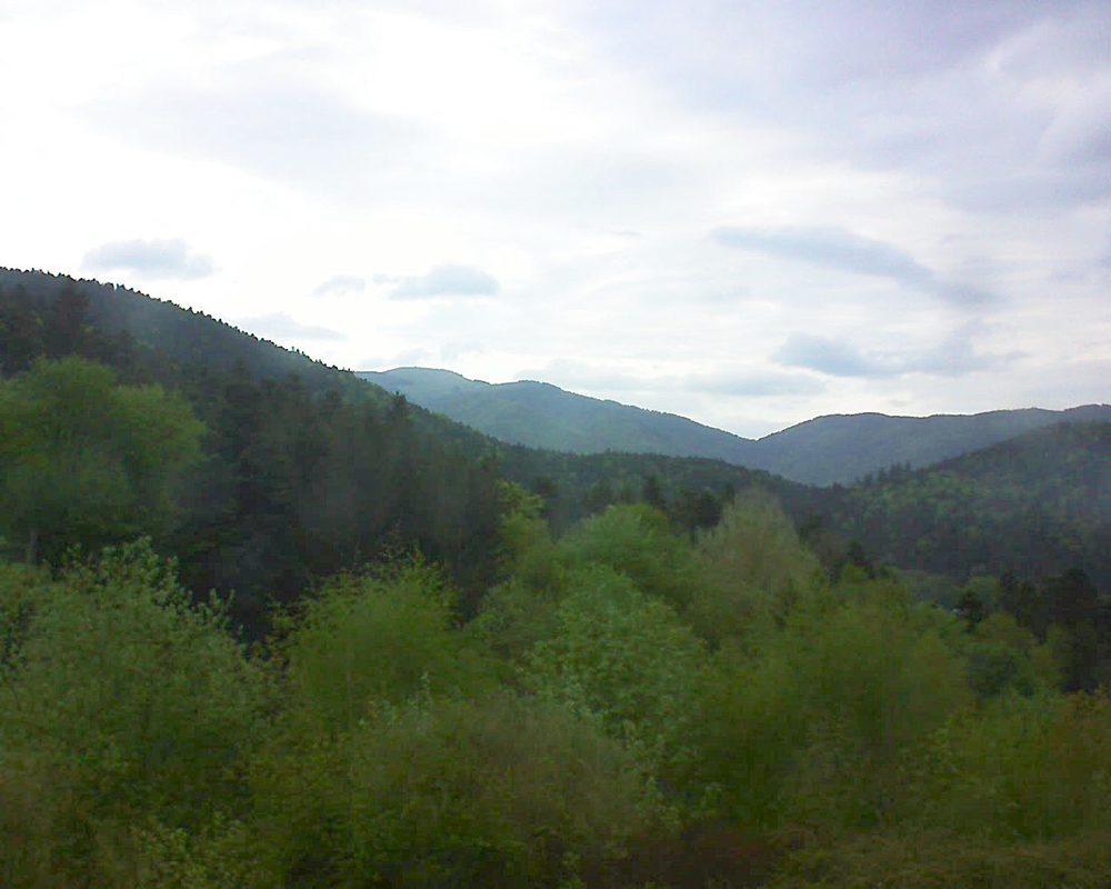 Le petit ballon vu depuis le Domaine Langmatt à Murbach le 28.04.2018 à 07:45 Le petit ballon (Alsace, Vosges) le 28.04.2018 à 07:45